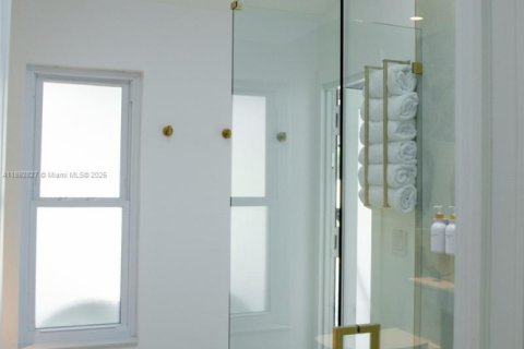 Снять в аренду виллу или дом в Венеция, Флорида 3 спальни, 187.66м2, № 1946441 - фото 14