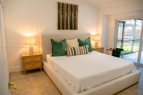 Снять в аренду виллу или дом в Венеция, Флорида 3 спальни, 187.66м2, № 1946441 - фото 8