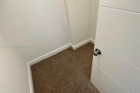 Apartment in Miami, Florida 1 bedroom, 76.74 sq.m. № 2081434 - photo 8