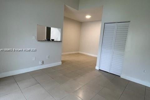 Condo in Pembroke Pines, Florida, 2 bedrooms  № 1888224 - photo 6