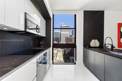 Condo in Miami, Florida, 3 bedrooms № 2027543 - photo 7
