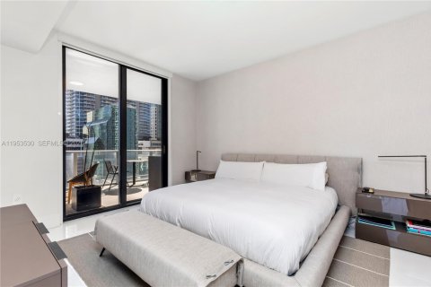 Condo in Miami, Florida, 3 bedrooms № 2027543 - photo 14