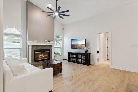 Casa en venta en Orlando, Florida, 4 dormitorios, 207.26 m2 № 2217544 - foto 8