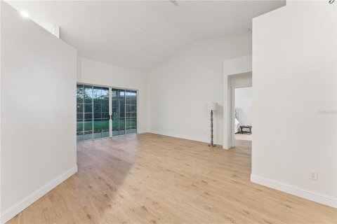 Casa en venta en Orlando, Florida, 4 dormitorios, 207.26 m2 № 2217544 - foto 5