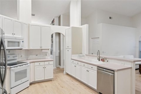 Casa en venta en Orlando, Florida, 4 dormitorios, 207.26 m2 № 2217544 - foto 13
