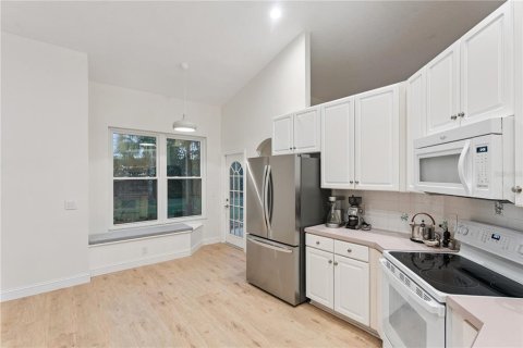 Casa en venta en Orlando, Florida, 4 dormitorios, 207.26 m2 № 2217544 - foto 12