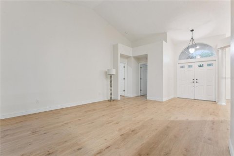 Casa en venta en Orlando, Florida, 4 dormitorios, 207.26 m2 № 2217544 - foto 3