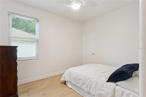 Casa en venta en Orlando, Florida, 4 dormitorios, 207.26 m2 № 2217544 - foto 19