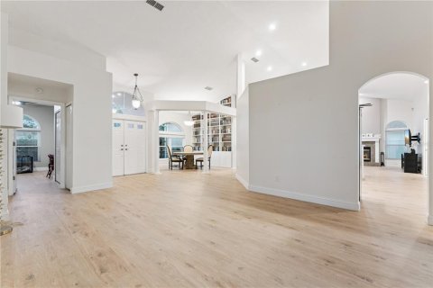 Casa en venta en Orlando, Florida, 4 dormitorios, 207.26 m2 № 2217544 - foto 4