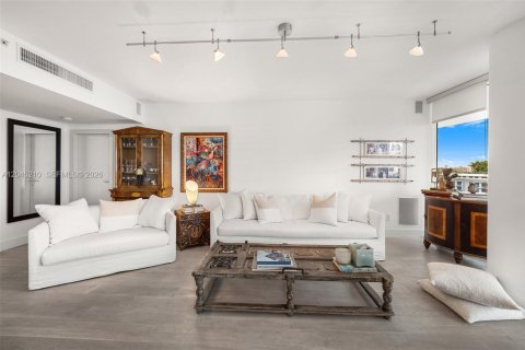 Copropriété à vendre à Miami, Floride: 1 chambre, 112.41 m2 № 2193509 - photo 13