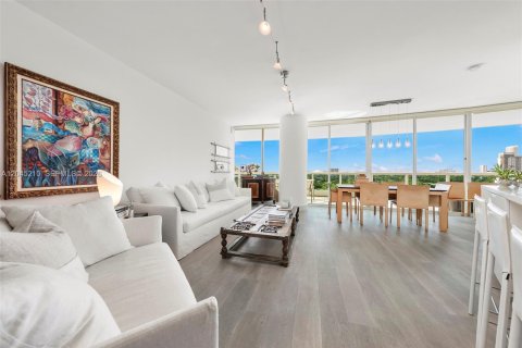 Condo à Miami, Floride, 1 chambre  № 2193509