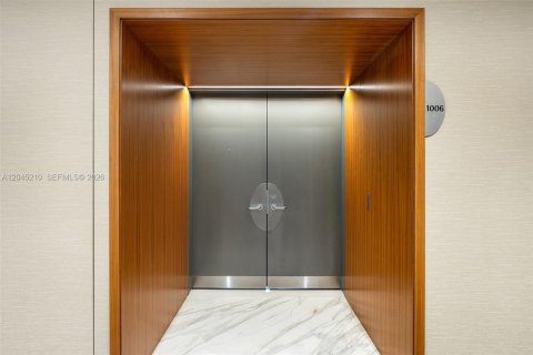 Copropriété à vendre à Miami, Floride: 1 chambre, 112.41 m2 № 2193509 - photo 2