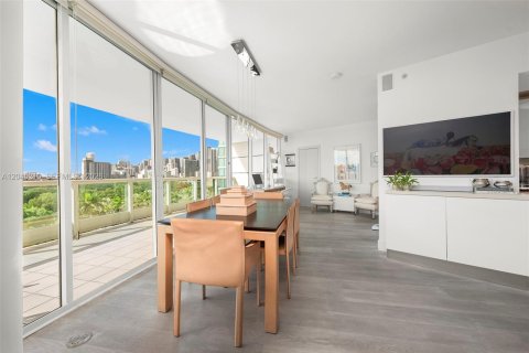 Copropriété à vendre à Miami, Floride: 1 chambre, 112.41 m2 № 2193509 - photo 17
