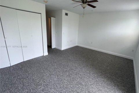 Touwnhouse à vendre à Hollywood, Floride: 3 chambres, 199.74 m2 № 2179841 - photo 28