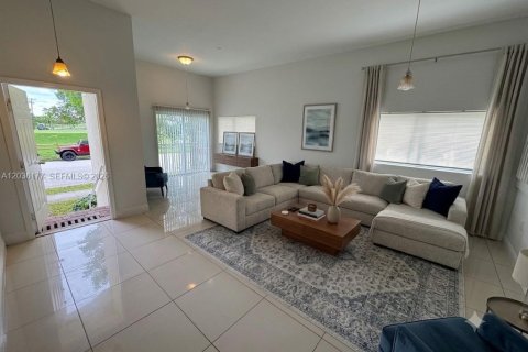 Touwnhouse à vendre à Hollywood, Floride: 3 chambres, 199.74 m2 № 2179841 - photo 7