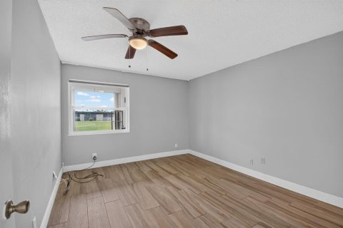 Condo in Delray Beach, Florida, 2 bedrooms  № 2185266 - photo 22