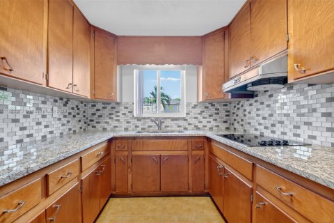 Casa en venta en Lake Worth, Florida, 3 dormitorios, 134.15 m2 № 1814658 - foto 11