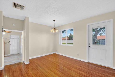 Casa en venta en Lake Worth, Florida, 3 dormitorios, 134.15 m2 № 1814658 - foto 8