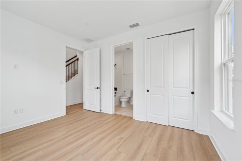 Touwnhouse à vendre à Orlando, Floride: 3 chambres, 193.7 m2 № 1786761 - photo 3