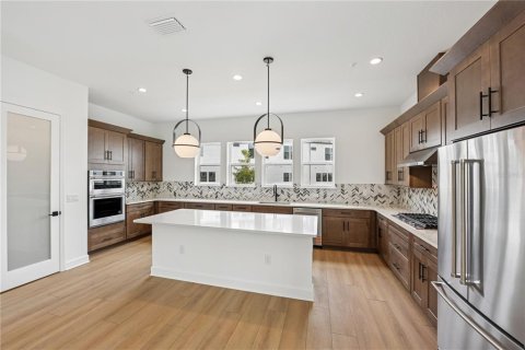 Touwnhouse à vendre à Orlando, Floride: 3 chambres, 193.7 m2 № 1786761 - photo 4