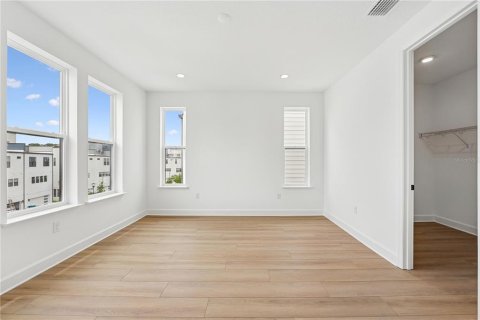 Touwnhouse à vendre à Orlando, Floride: 3 chambres, 193.7 m2 № 1786761 - photo 10