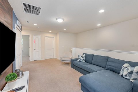 Touwnhouse à vendre à Kissimmee, Floride: 5 chambres, 210.24 m2 № 2280432 - photo 13