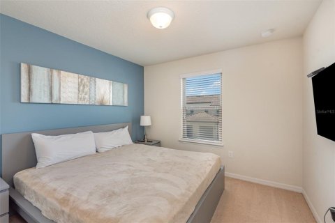 Touwnhouse à vendre à Kissimmee, Floride: 5 chambres, 210.24 m2 № 2280432 - photo 17