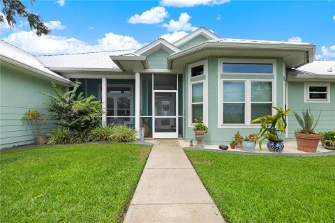 House in Avon Park, Florida 4 bedrooms, 239.78 sq.m. № 2403711 - photo 29