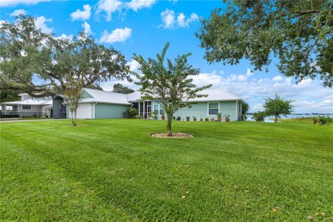 House in Avon Park, Florida 4 bedrooms, 239.78 sq.m. № 2403711 - photo 28
