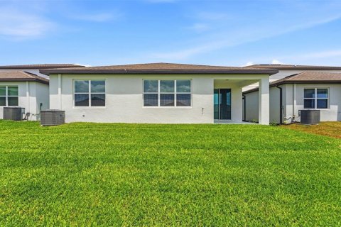 House in Thonotosassa, Florida 4 bedrooms, 171.87 sq.m. № 2117962 - photo 16