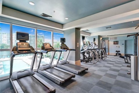 Купить кондоминиум в Халландейл-Бич, Флорида 2 спальни, 122.91м2, № 2001960 - фото 11