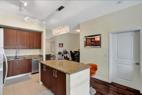 Купить кондоминиум в Халландейл-Бич, Флорида 2 спальни, 122.91м2, № 2001960 - фото 4