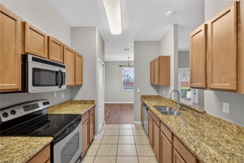 Touwnhouse à louer à Winter Garden, Floride: 3 chambres, 181.72 m2 № 2116800 - photo 8