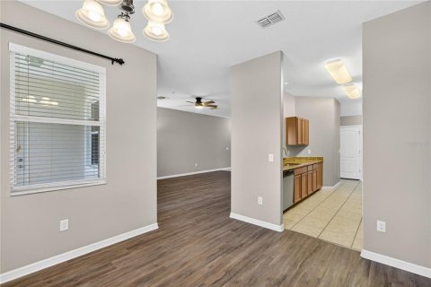 Touwnhouse à louer à Winter Garden, Floride: 3 chambres, 181.72 m2 № 2116800 - photo 6