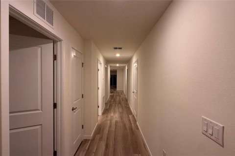 House in Ocala, Florida 5 bedrooms, 161.56 sq.m. № 2222001 - photo 8