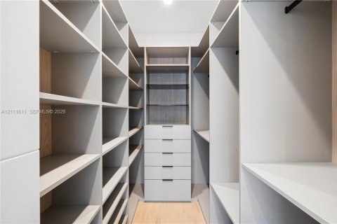 Adosado en venta en Miami, Florida, 4 dormitorios, 253.44 m2 № 2432229 - foto 13
