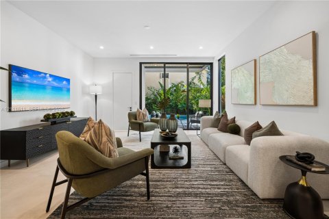 Adosado en venta en Miami, Florida, 4 dormitorios, 253.44 m2 № 2432229 - foto 10