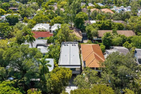 Adosado en venta en Miami, Florida, 4 dormitorios, 253.44 m2 № 2432229 - foto 28