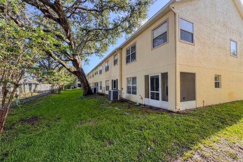 Townhouse in Kissimmee, Florida 4 bedrooms, 174.01 sq.m. № 1841779 - photo 26