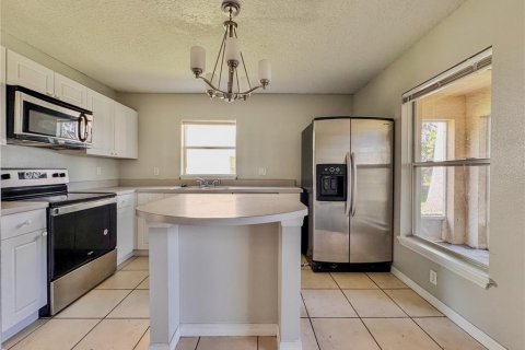 Townhouse in Kissimmee, Florida 4 bedrooms, 174.01 sq.m. № 1841779 - photo 7