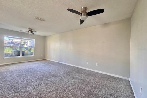 Townhouse in Kissimmee, Florida 4 bedrooms, 174.01 sq.m. № 1841779 - photo 5