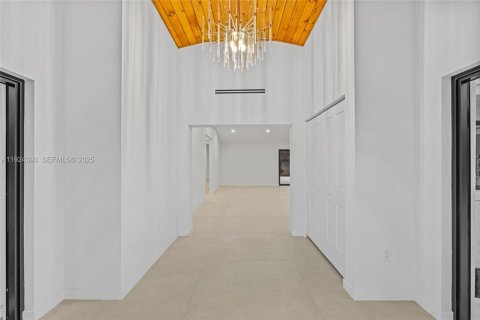 Casa en venta en Pinecrest, Florida, 5 dormitorios, 323.39 m2 № 1982803 - foto 9