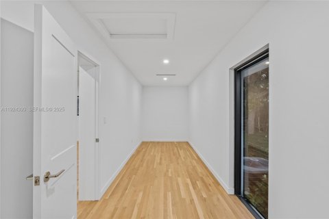 Casa en venta en Pinecrest, Florida, 5 dormitorios, 323.39 m2 № 1982803 - foto 26