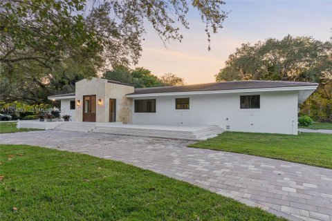 Casa en venta en Pinecrest, Florida, 5 dormitorios, 323.39 m2 № 1982803 - foto 4