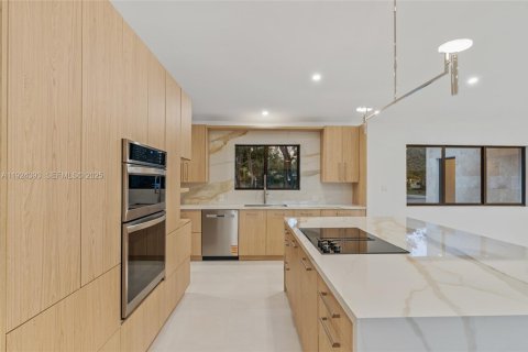 Casa en venta en Pinecrest, Florida, 5 dormitorios, 323.39 m2 № 1982803 - foto 19