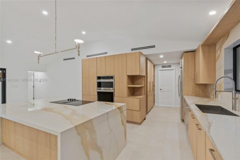 Casa en venta en Pinecrest, Florida, 5 dormitorios, 323.39 m2 № 1982803 - foto 21