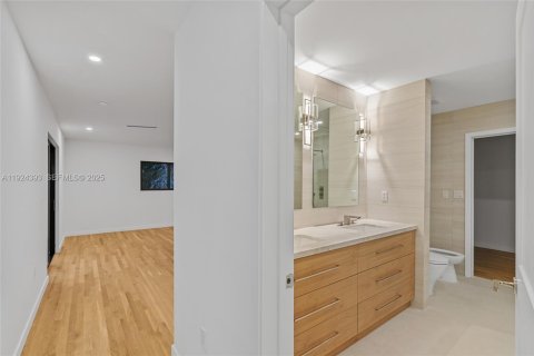 Casa en venta en Pinecrest, Florida, 5 dormitorios, 323.39 m2 № 1982803 - foto 23