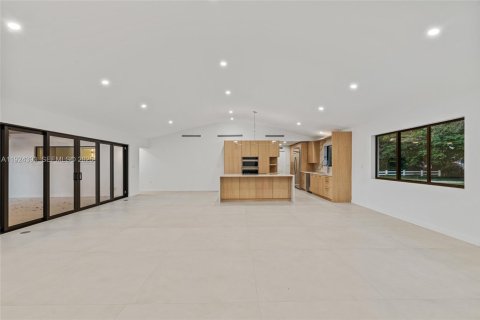 Casa en venta en Pinecrest, Florida, 5 dormitorios, 323.39 m2 № 1982803 - foto 12