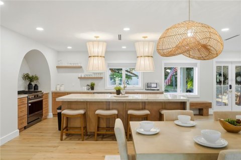 Villa ou maison à vendre à Palm Harbor, Floride: 2 chambres, 148.18 m2 № 2431149 - photo 5