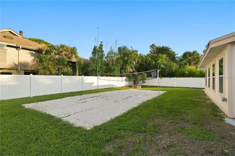 Villa ou maison à vendre à Palm Harbor, Floride: 2 chambres, 148.18 m2 № 2431149 - photo 27